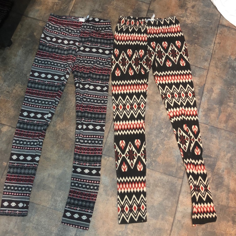B_Envied 2 pair printed leggings size small